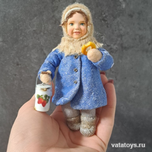 Девочка с бидончиком 